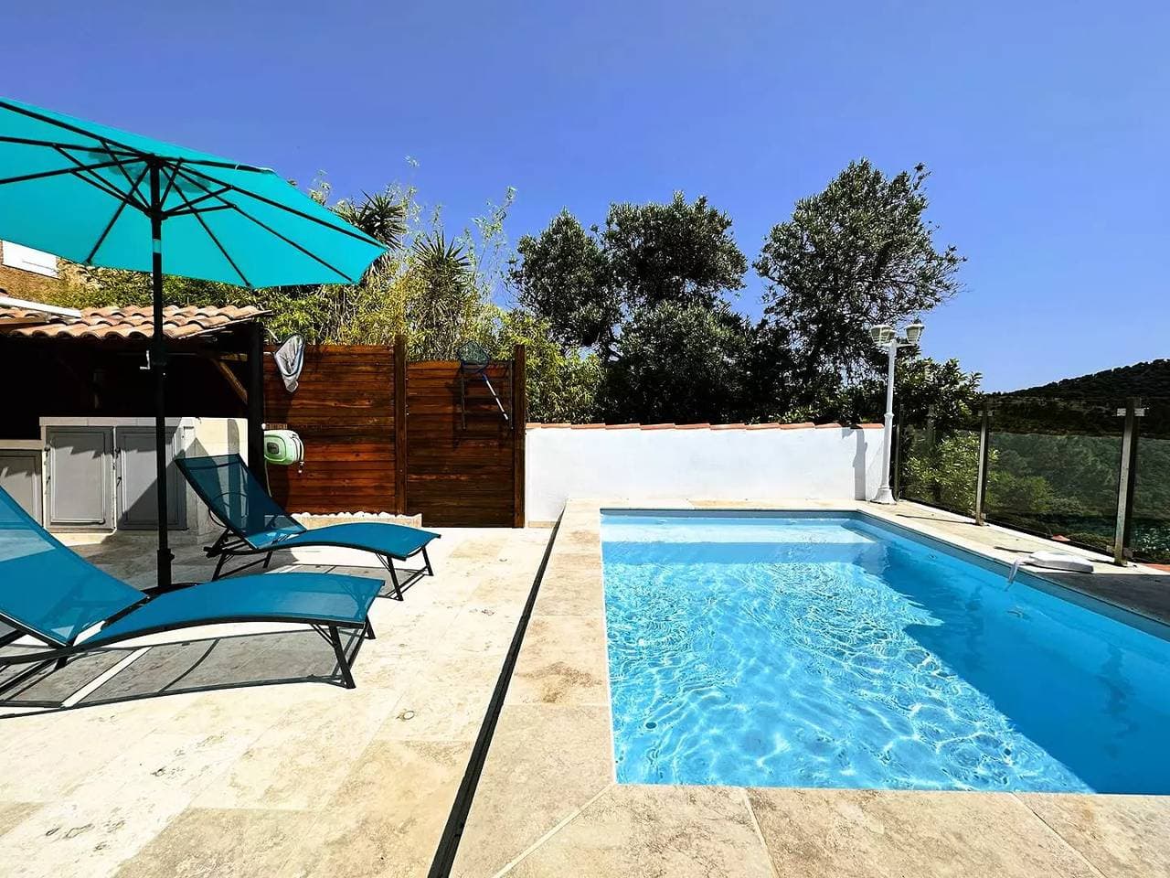 Foto 3 von 22: Klimatisiertes provencal Mazet für 4 Personen mit privatem Pool bei Domaine de Valcros in La Londe-les-Maures