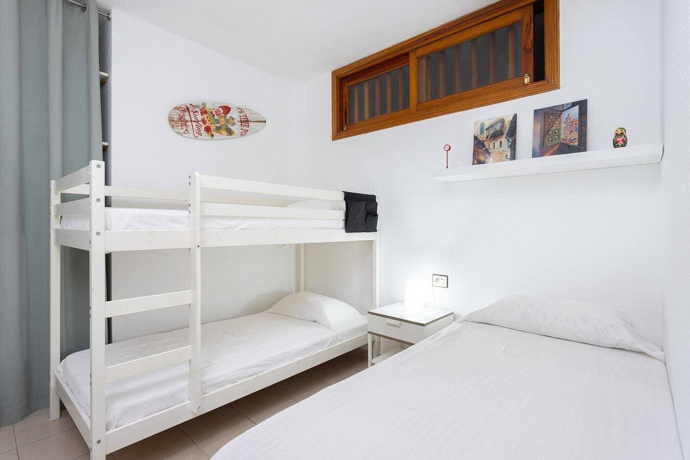 Foto 7 von 23: Ferienwohnung für 4 Personen mit Pool