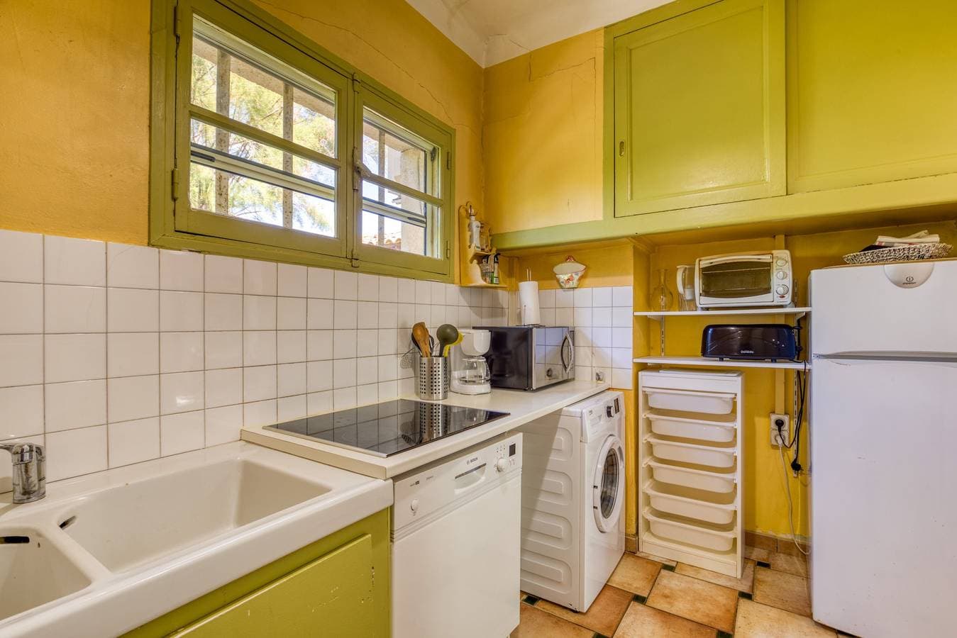 Foto 7 von 25: Ferienhaus 'Réattu' mit Gemeinschaftspool, WLAN und Klimaanlage