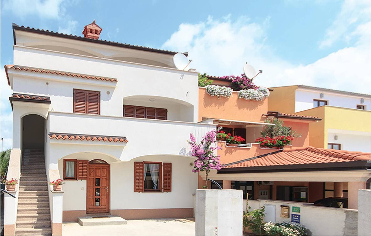 Gemütliche 2-Zimmer-Wohnung mit Terrasse, in der Nähe des Strandes Havajka 1