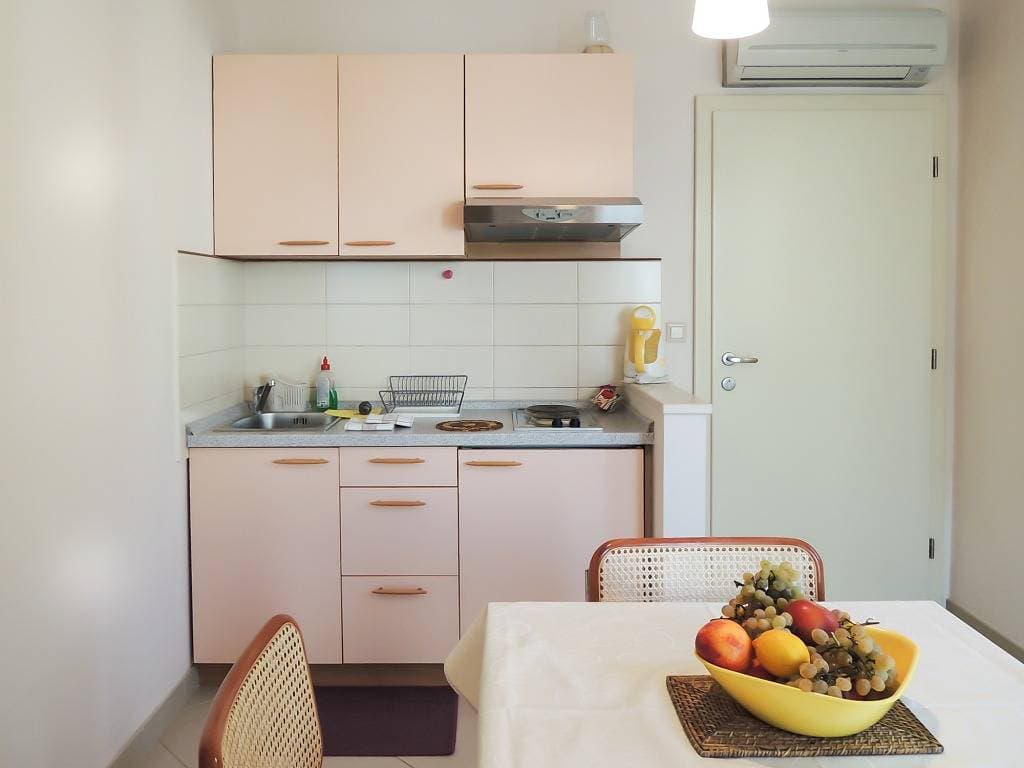 Foto 7 von 26: Studioapartment in Baška Voda mit Balkon, Klimaanlage, W-Lan, Waschmaschine (3785-3)
