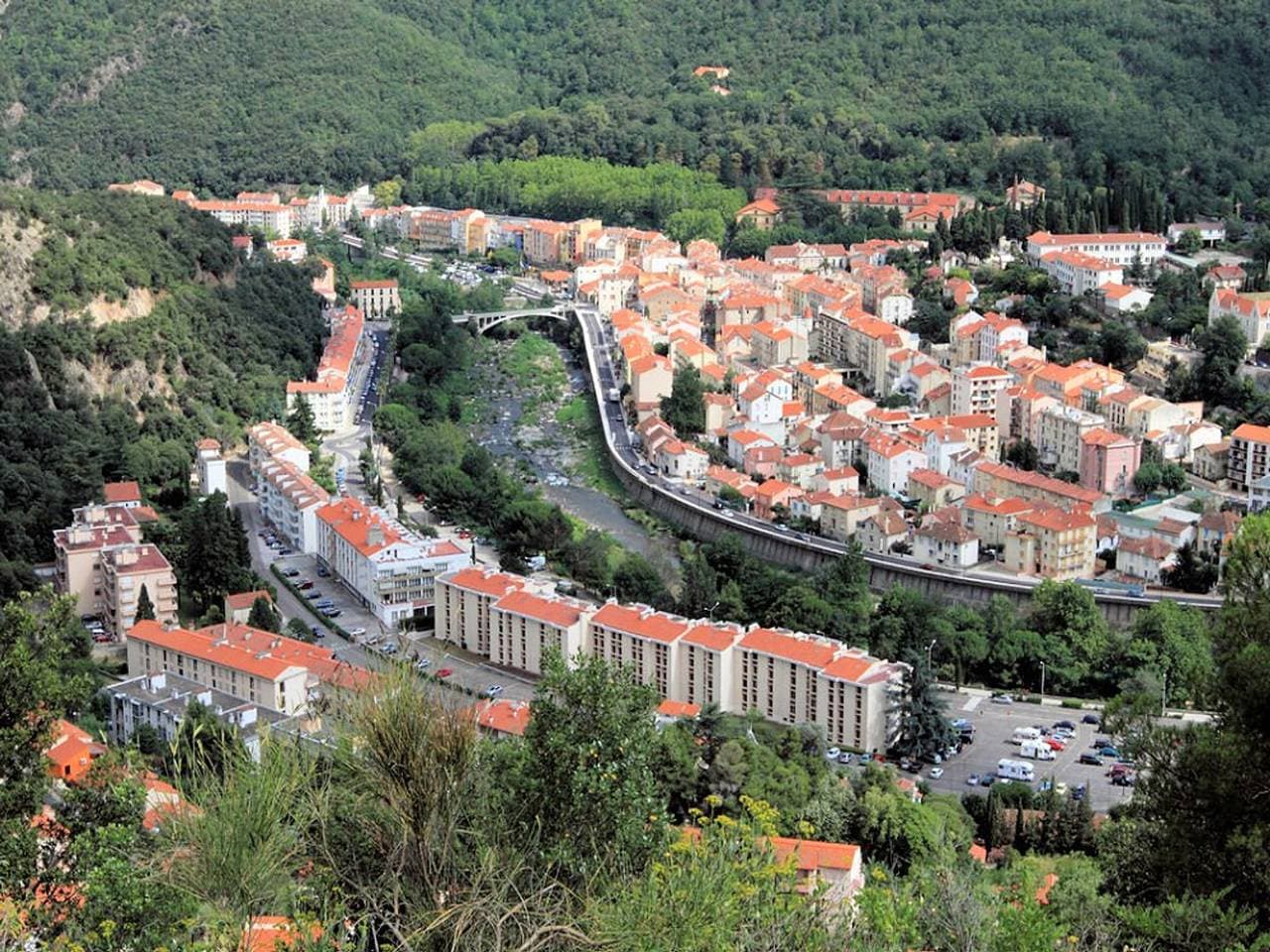 Foto 10 von 10: Gemütliche F1-Wohnung mit Terrasse, Garage und Aufzug - Zentrumsnah in Amélie-les-Bains