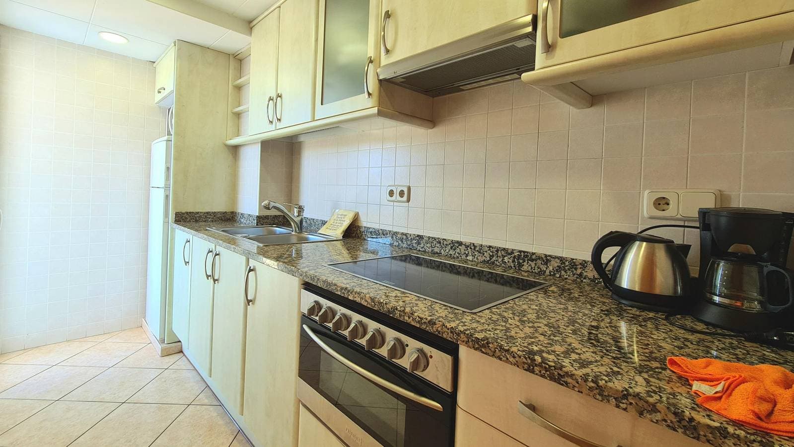 Foto 12 von 24: Wohnung mit Meerblick, 50 m vom Strand entfernt
