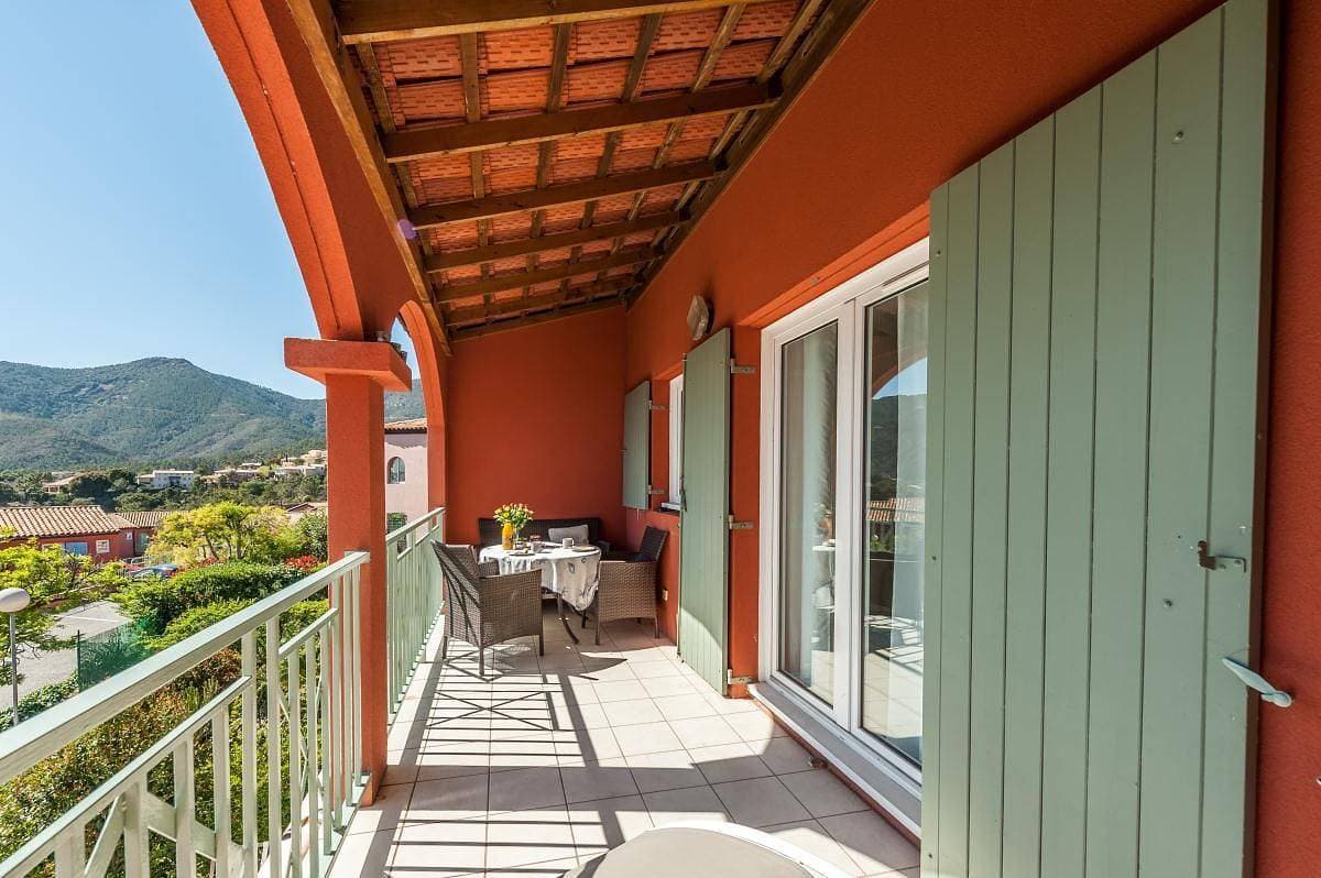 Charmantes Apartment für 2 Personen, Meerblick, ruhig, Gemeinschaftspool 1