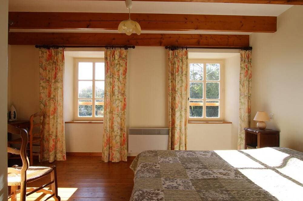 Foto 2 von 12: Charmantes Ferienhaus nahe Stränden mit privatem Garten, Haustiere erlaubt