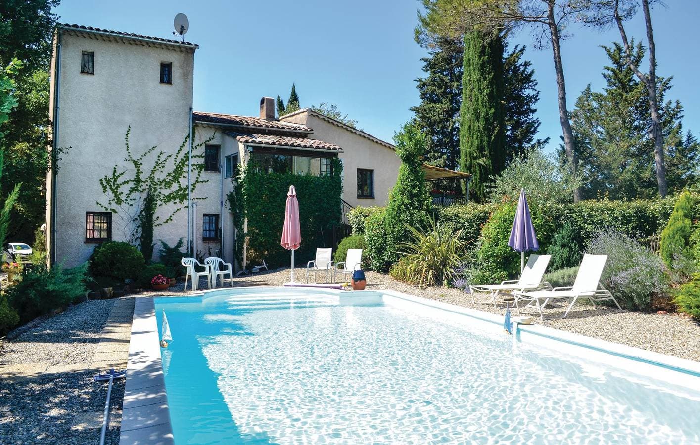 Foto 9 von 23: Appartement am Fluss mit Pool
