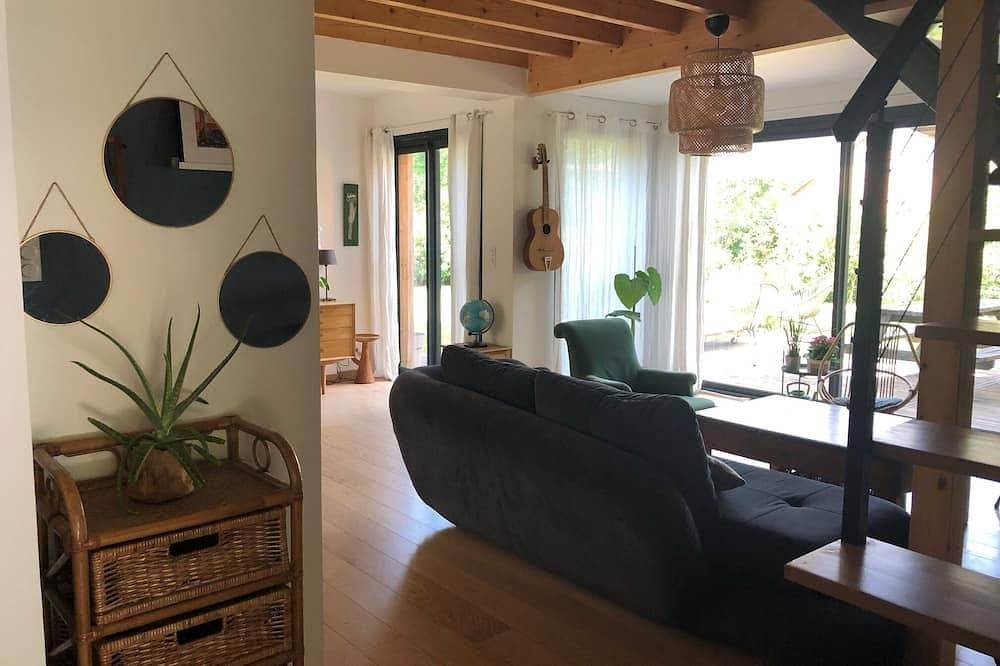Foto 12 von 30: Angenehmes Holzhaus 2 Minuten vom Meer entfernt inmitten eines Kiefernwaldes