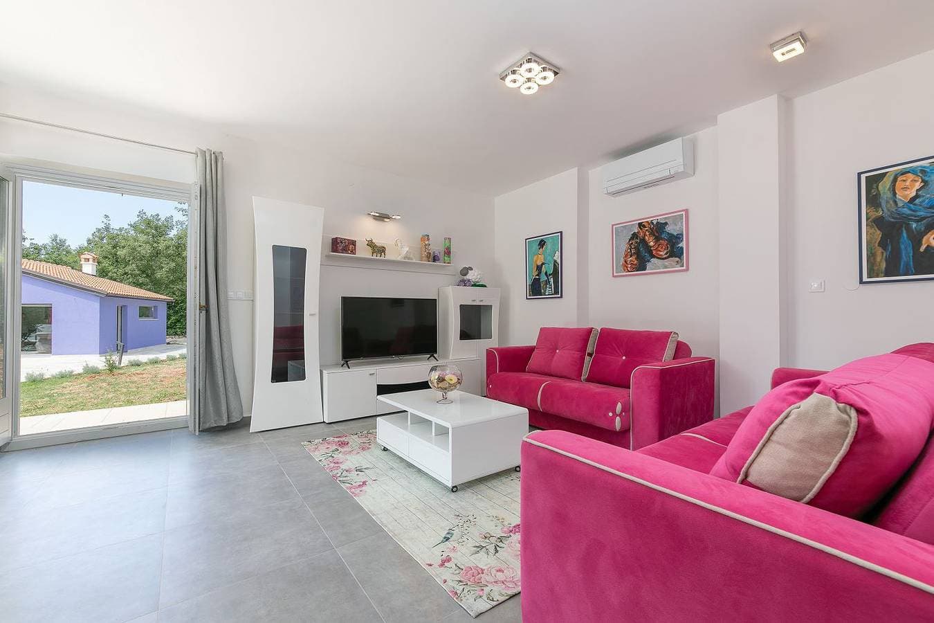 Foto 10 von 39: Strandnahe Steinvilla nur 800 Meter zum Strand mit Privatpool, BBQ, Waschmaschine