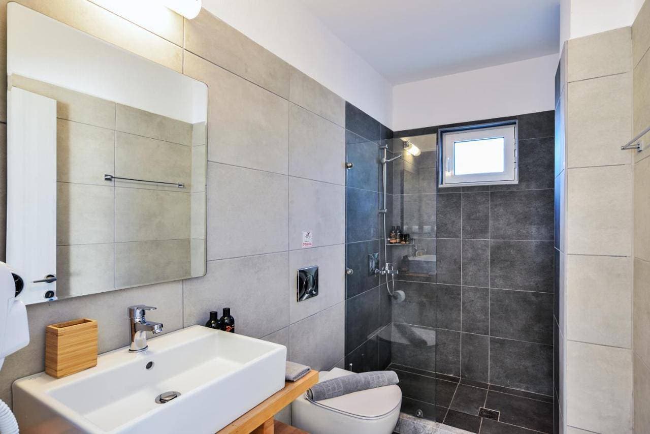 Foto 4 von 15: Standard Triple Room with Sea View
