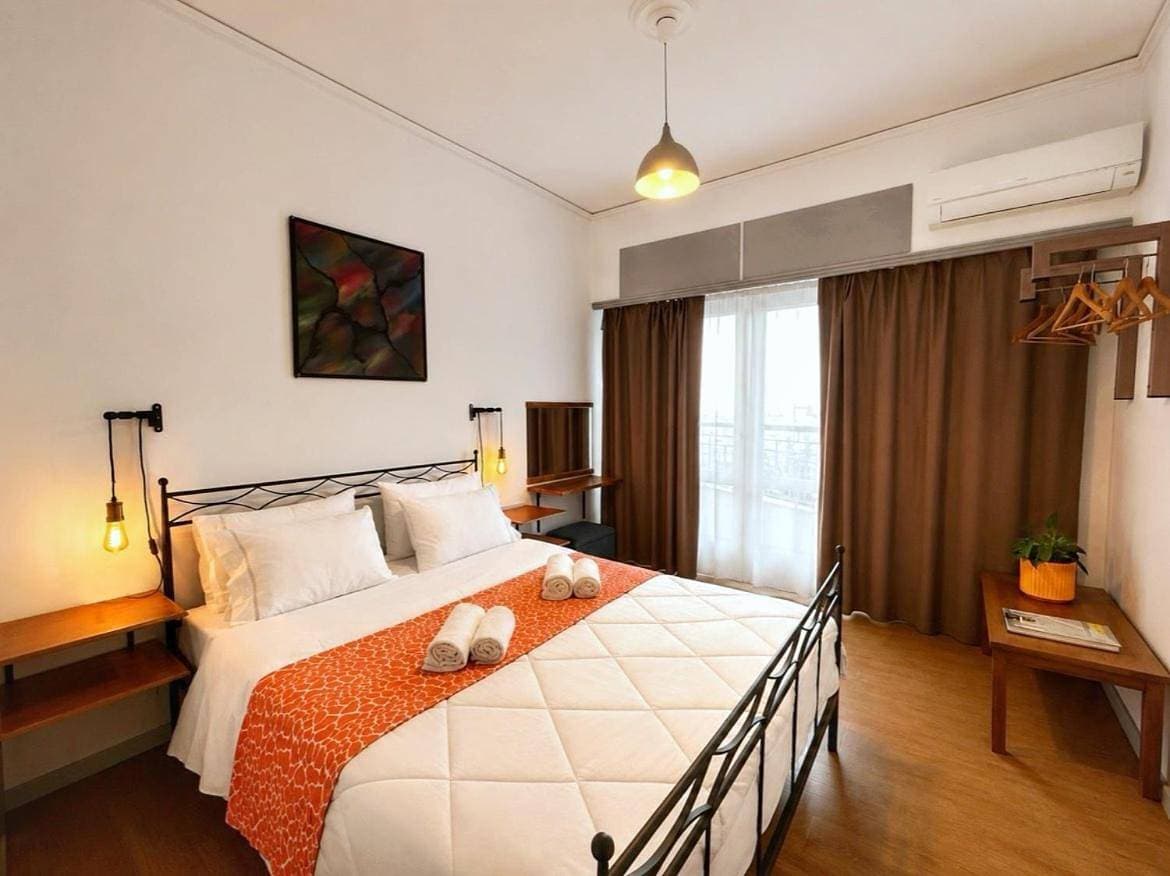 Foto 4 von 6: Apartment with Lake View