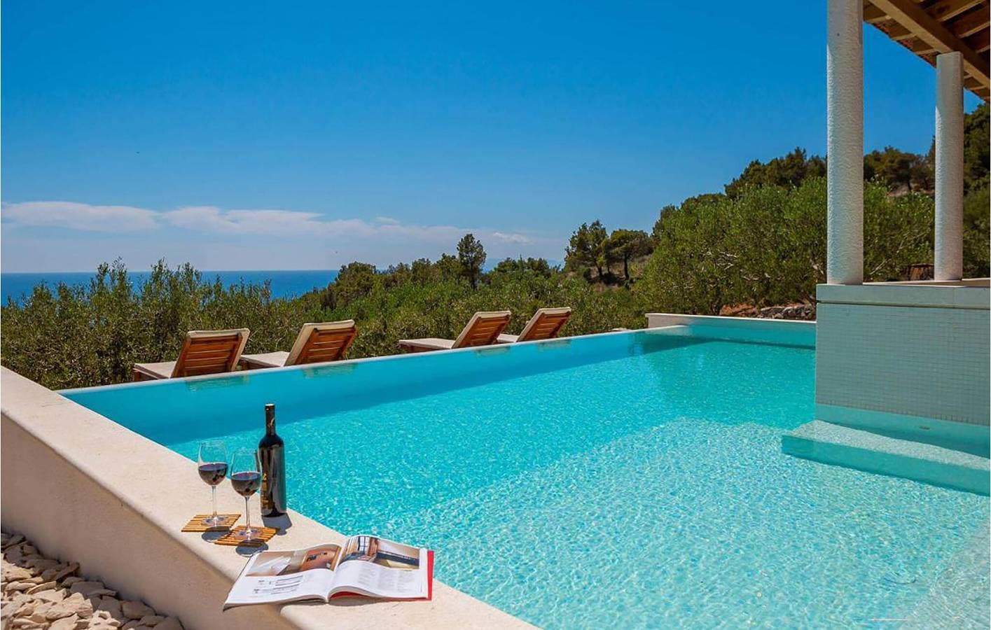 Foto 4 von 41: Gemütliches Apartment mit 1 Schlafzimmer, Meerblick, Pool, WLAN und Parkplatz – 900 m vom Strand entfernt
