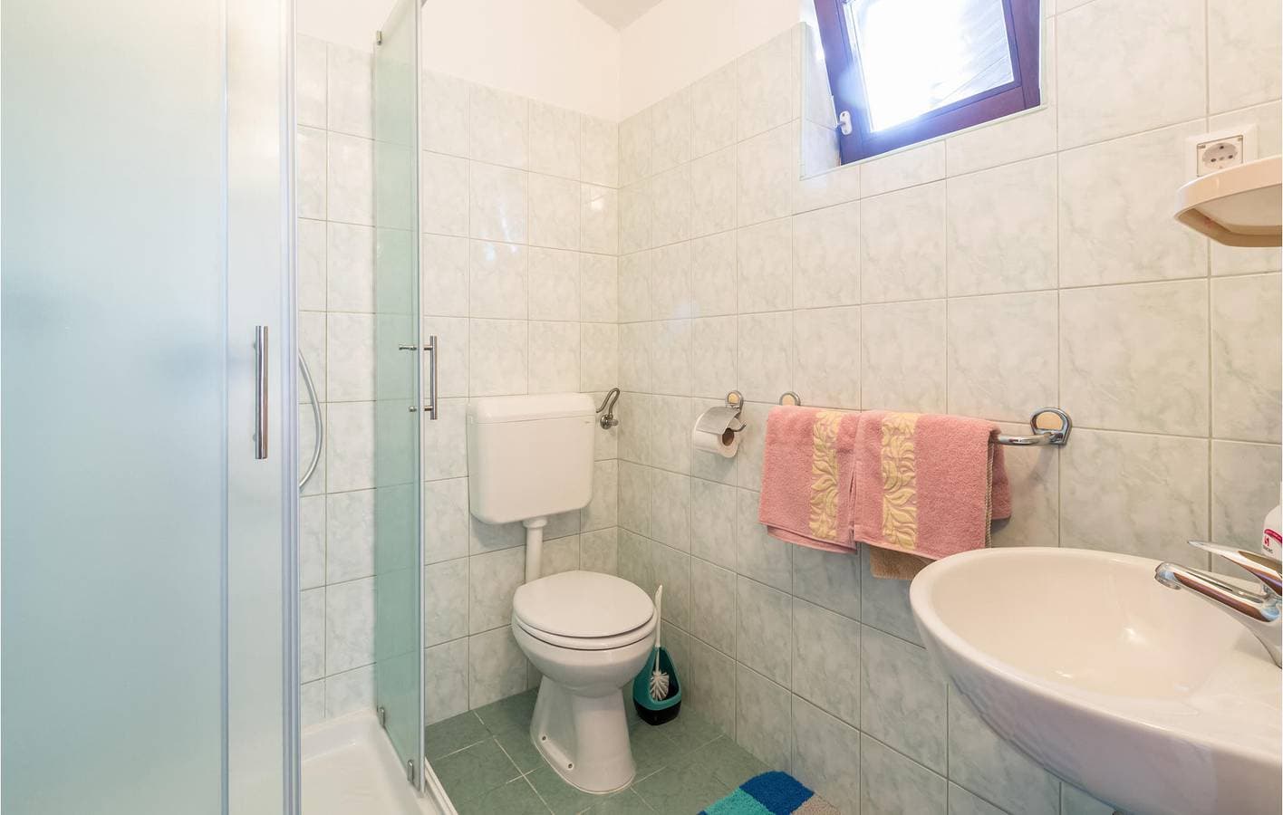 Foto 12 von 21: Gemütliche Ferienwohnung mit Terrasse, WLAN und Parkplatz – 1,5 km vom Strand entfernt