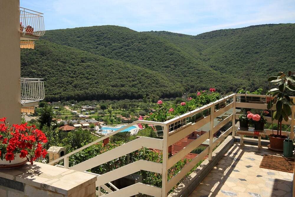2-Zimmer-Ferienwohnung mit Terrasse und Meerblick Rabac, Labin 1