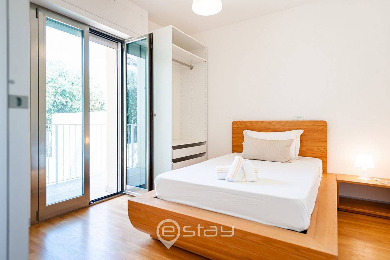 Foto 12 von 55: Villa für 7 Personen mit Balkon/Terrasse