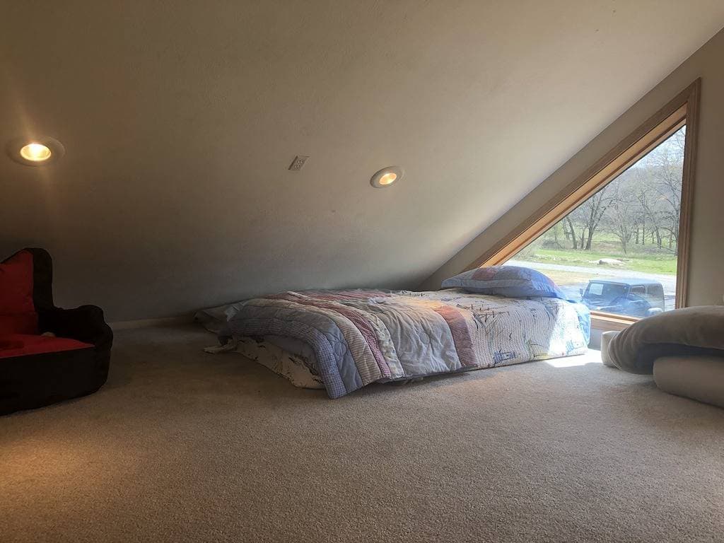 Foto 3 von 28: Perfekter Ort zum Angeln im White River / Kleine Hütte für 2-4 / 1 Zim. Mit Dachboden
