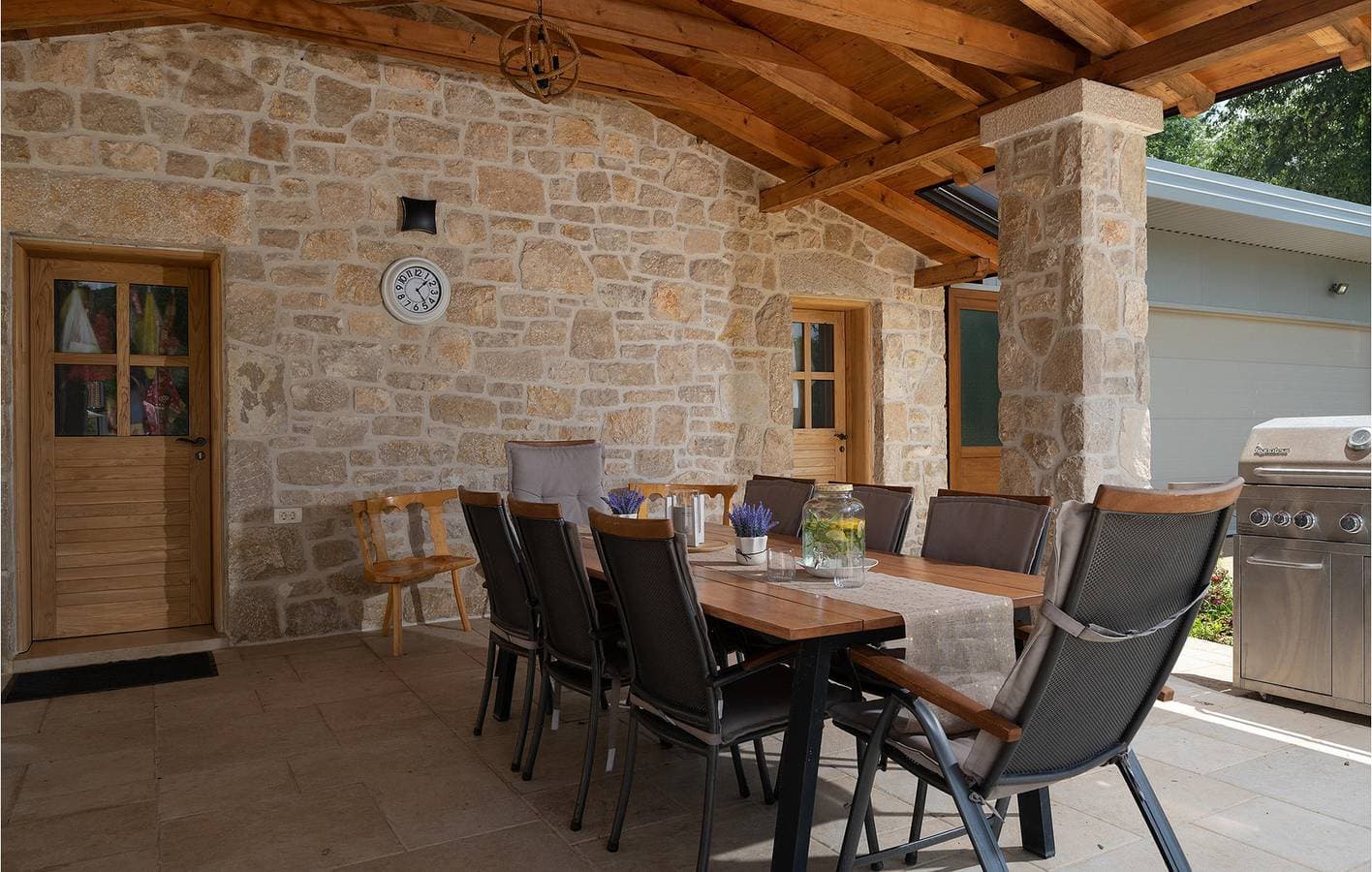 Foto 13 von 61: Ferienhaus für 12 Personen mit Garten