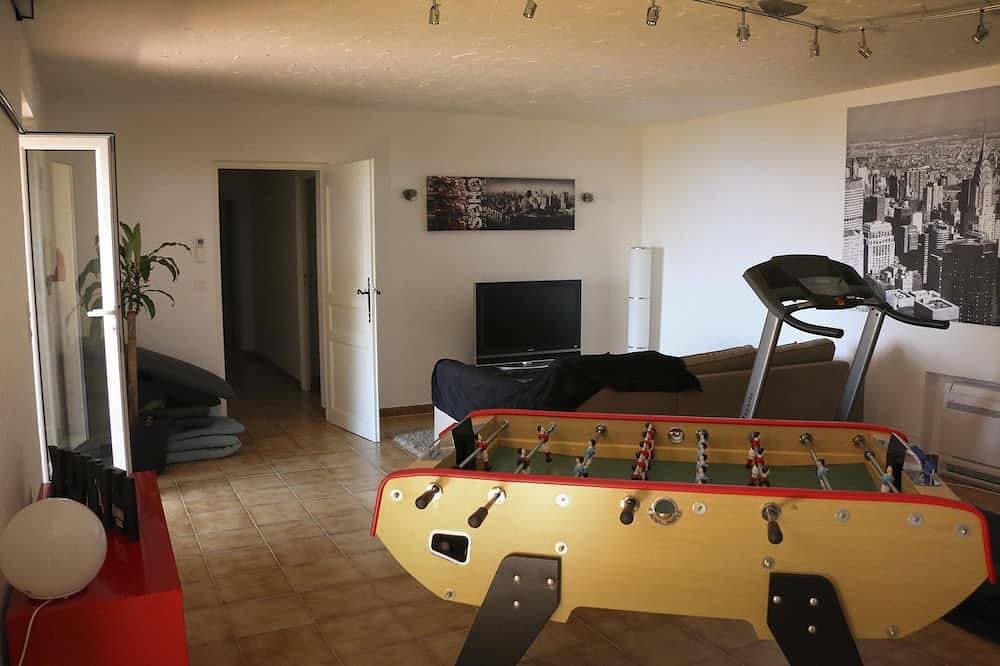 Foto 8 von 30: Villa mit außergewöhnlich ruhiger Aussicht - beheizter Pool - 10 Personen