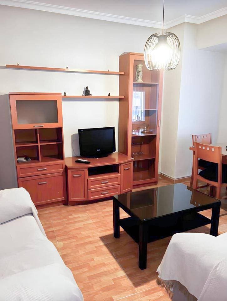 Foto 8 von 18: Two-Room Apartment