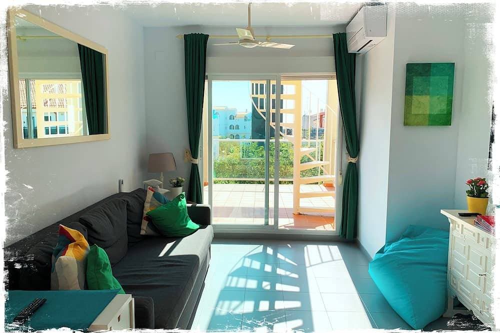Foto 9 von 30: Very Special Moderne 2 Schlafzimmer, 2 Badezimmer Penthouse-Wohnung mit großer Terrasse