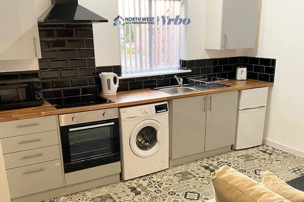 Foto 7 von 8: 1 Bedroom St Helens Apartment | Free WiFi | Fully Furnished