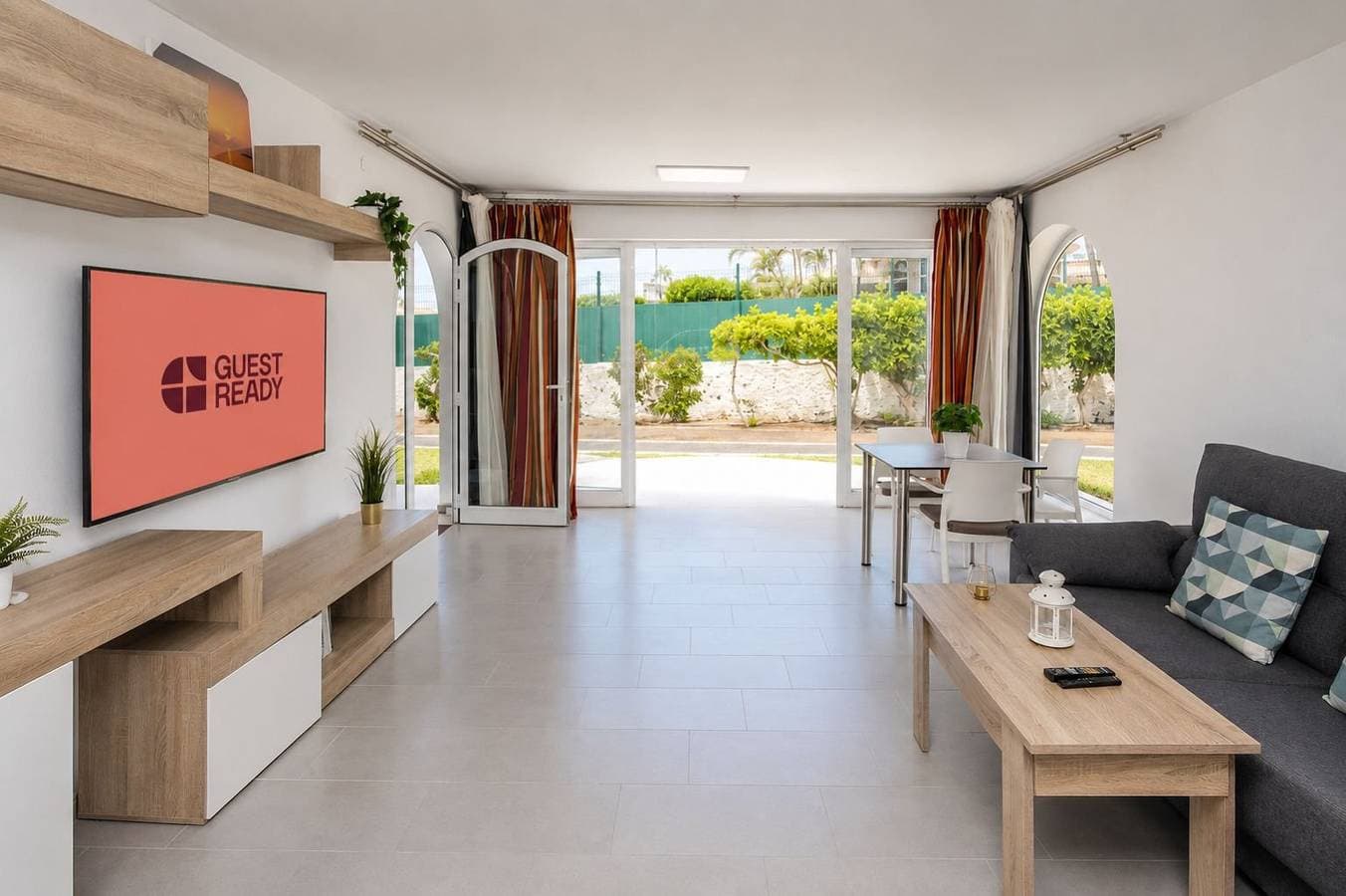 Foto 3 von 26: Ferienwohnung für 4 Personen mit Terrasse