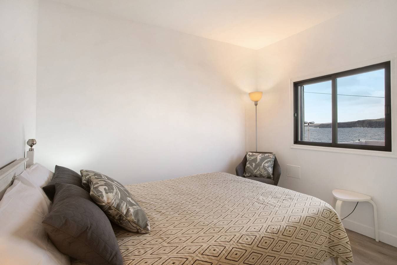 Foto 13 von 21: Ferienwohnung 'Eras Views' mit Meerblick und WLAN