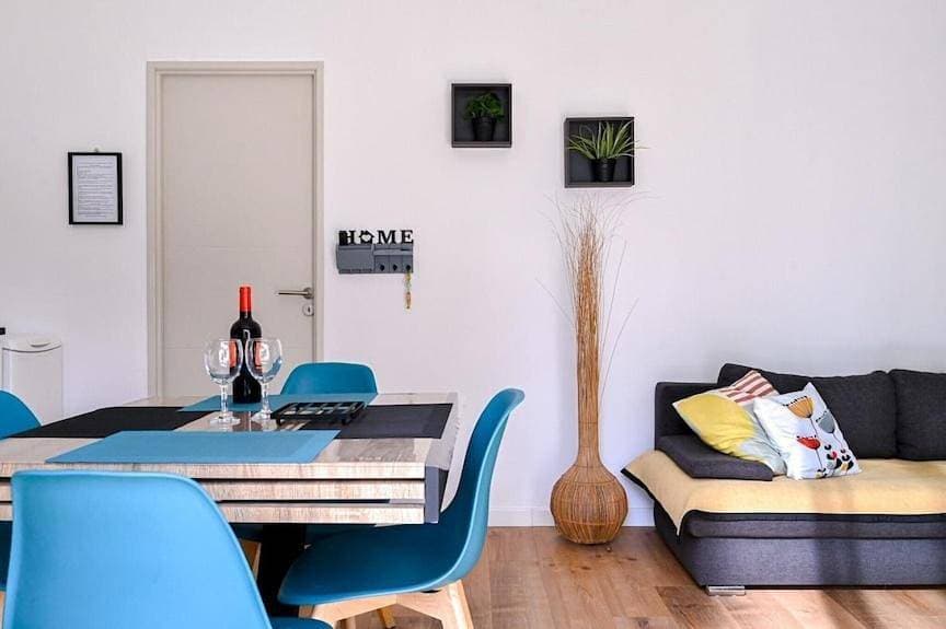 Foto 8 von 28: One-Bedroom Apartment with Terrace