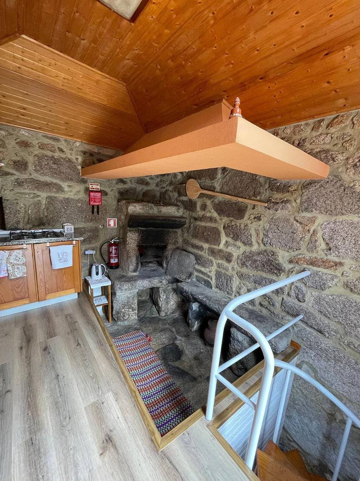 Foto 5 von 32: Ferienhaus 'Casa Da Quelha' mit Bergblick, WLAN und Klimaanlage