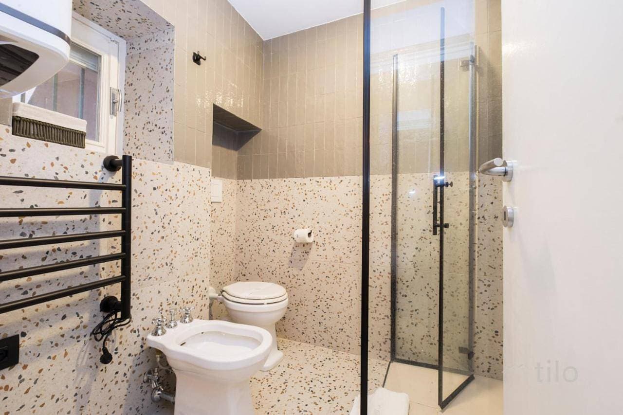 Foto 4 von 22: Studio Apartment with One Double Bed