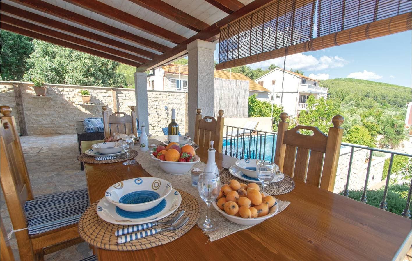 Foto 12 von 44: Gemütliche Unterkunft am Meer mit Pool, Terrasse und direktem Zugang zum Strand