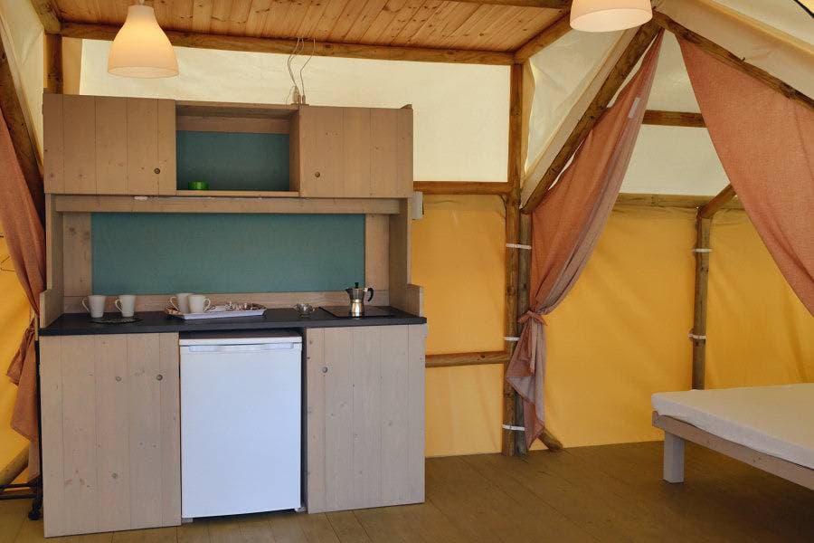 Foto 4 von 36: Camping Principina Zelt Tenda Safari für 4 Personen