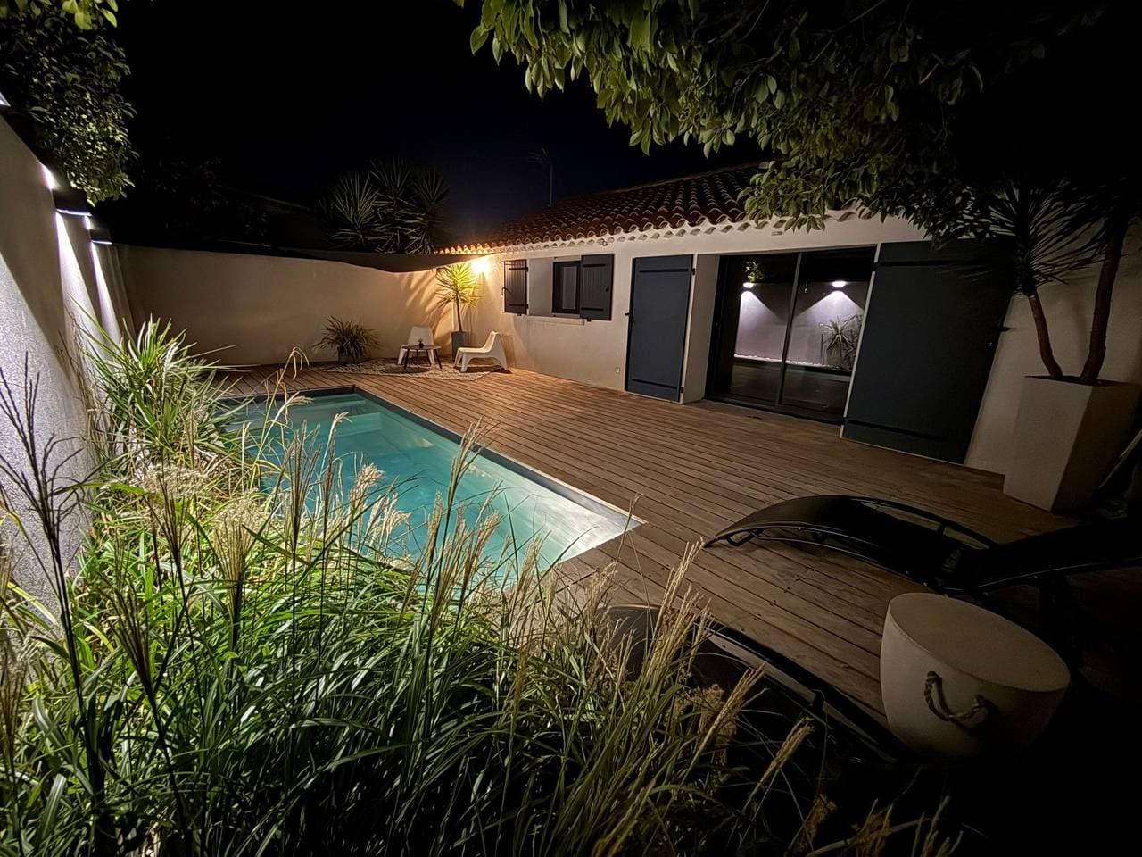Foto 10 von 50: Eine kleine Ecke der Provence. Privater beheizter Pool