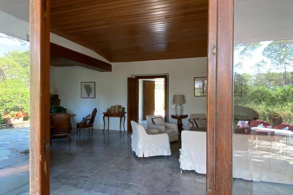 Foto 7 von 30: Villa in Roccamare mit 6 Schlafzimmern 14 Schlafplätzen