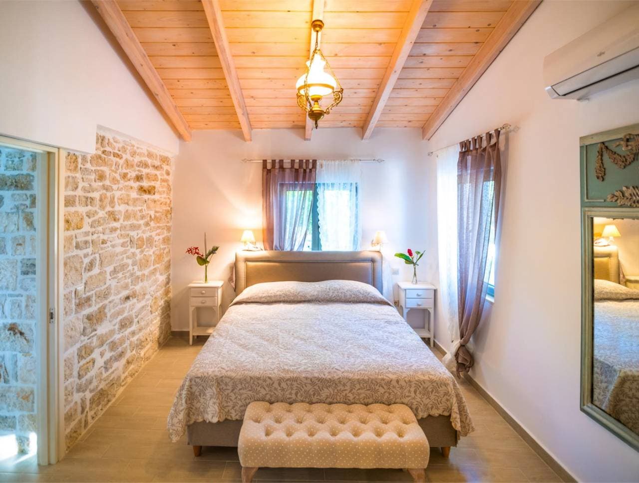Foto 9 von 32: Villa für 4 Personen mit Pool