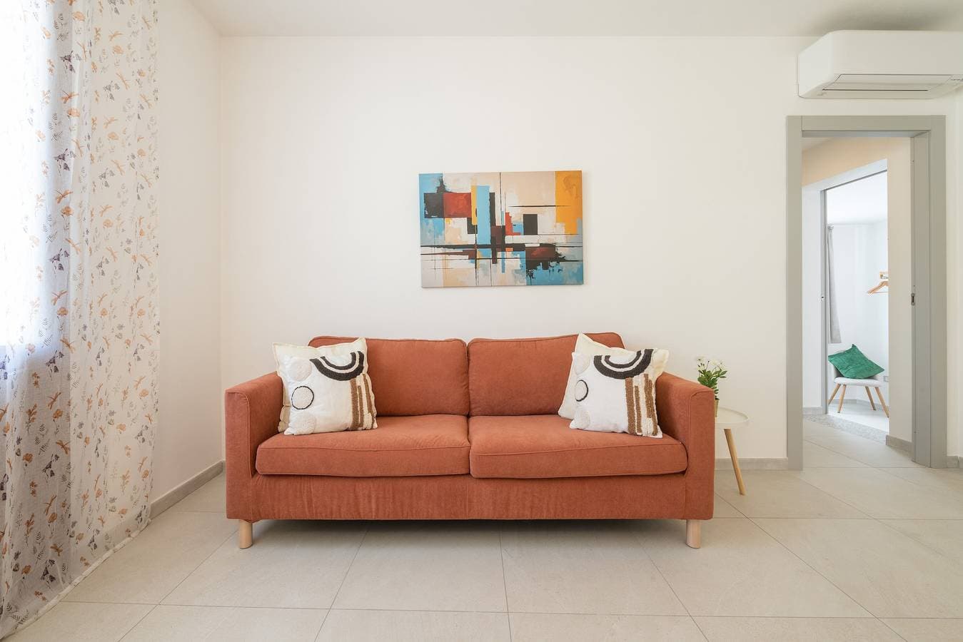 Foto 10 von 31: Das Wesen des Lichts: Design-Apartment in Teulada