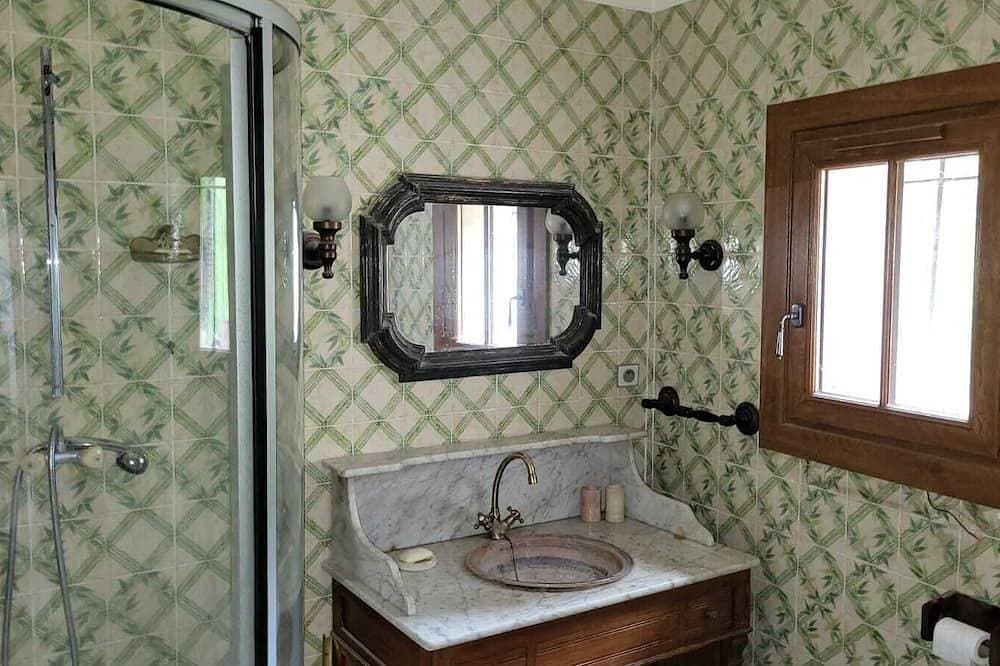 Foto 2 von 17: New - Authentic Provencal country house - 18th century - Tourrettes sur Loup
