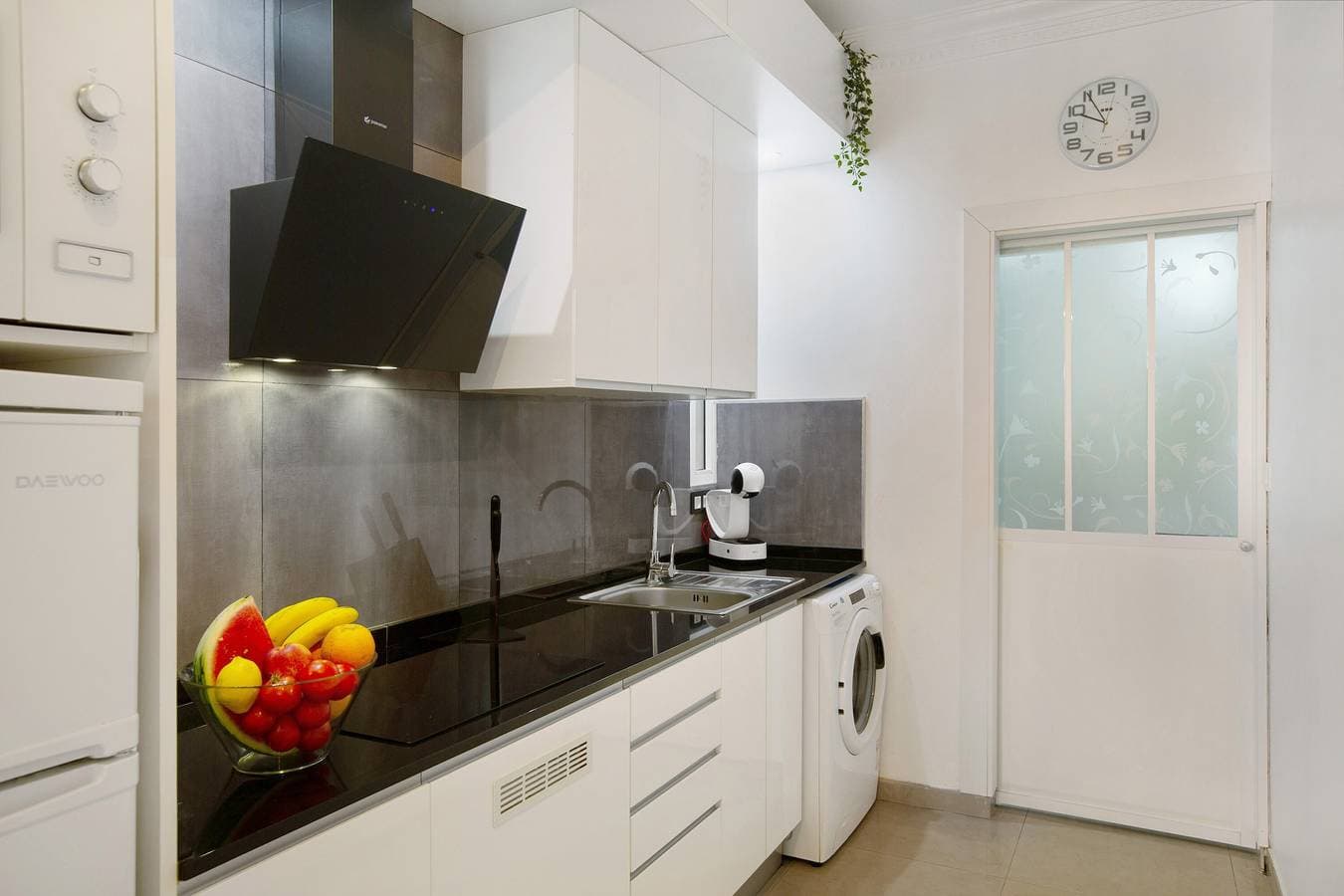 Foto 5 von 20: Ferienhaus 'Beach Studio Apartment Canteras' mit Meerblick & WLAN