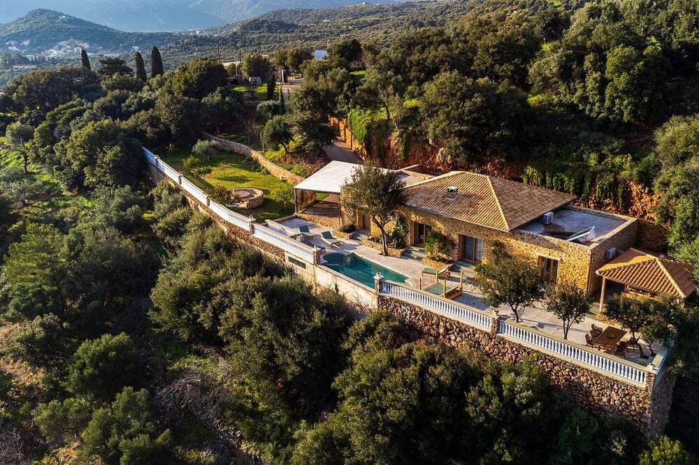 Oak Tree Estate - Private Luxury Cretan Villa 1