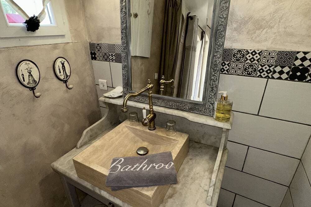 Foto 7 von 30: Doppelzimmer-Komfort-Ensuite mit Dusche-Gartenblick