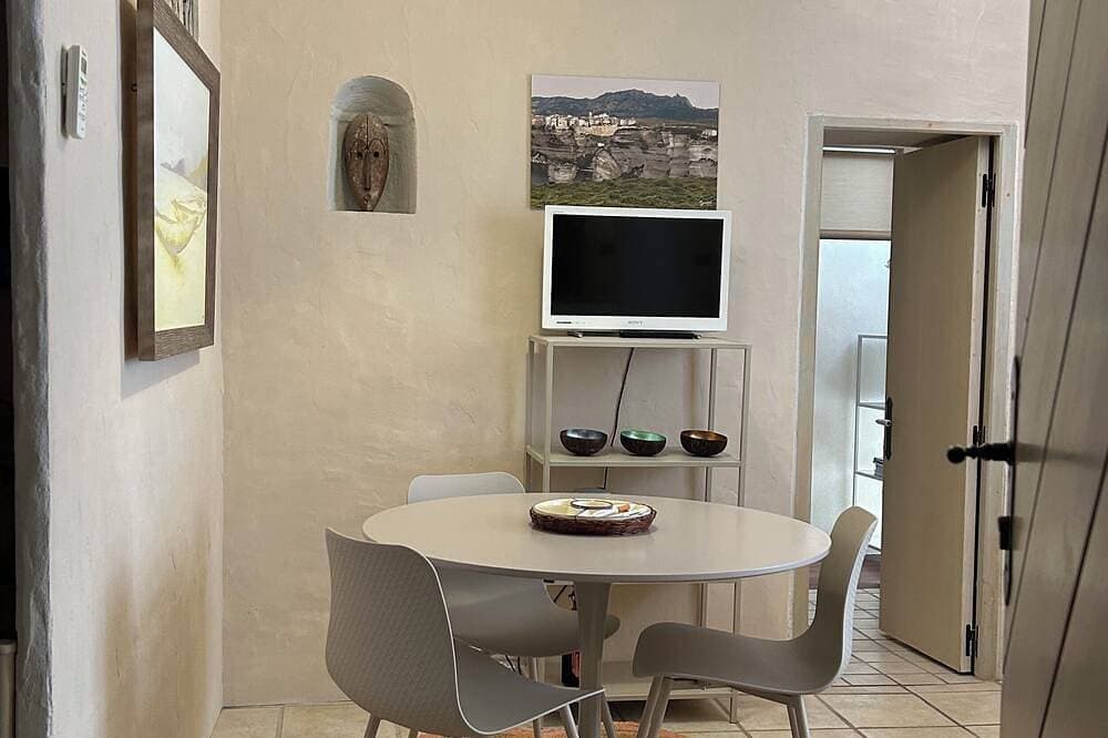 Foto 9 von 26: Bonifacio Haute-Ville: großes renoviertes charmantes Studio aus dem 14. Jahrhundert, klimatisiert, WIFI