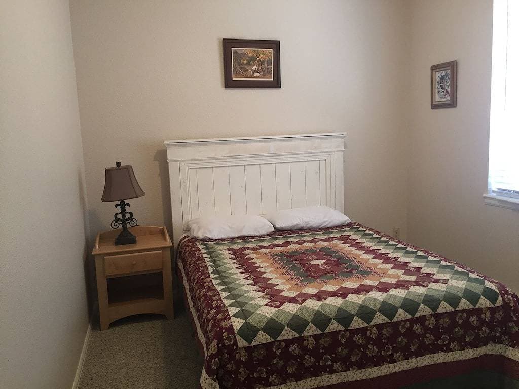 Foto 5 von 16: Zentrales Cedaredge Cottage