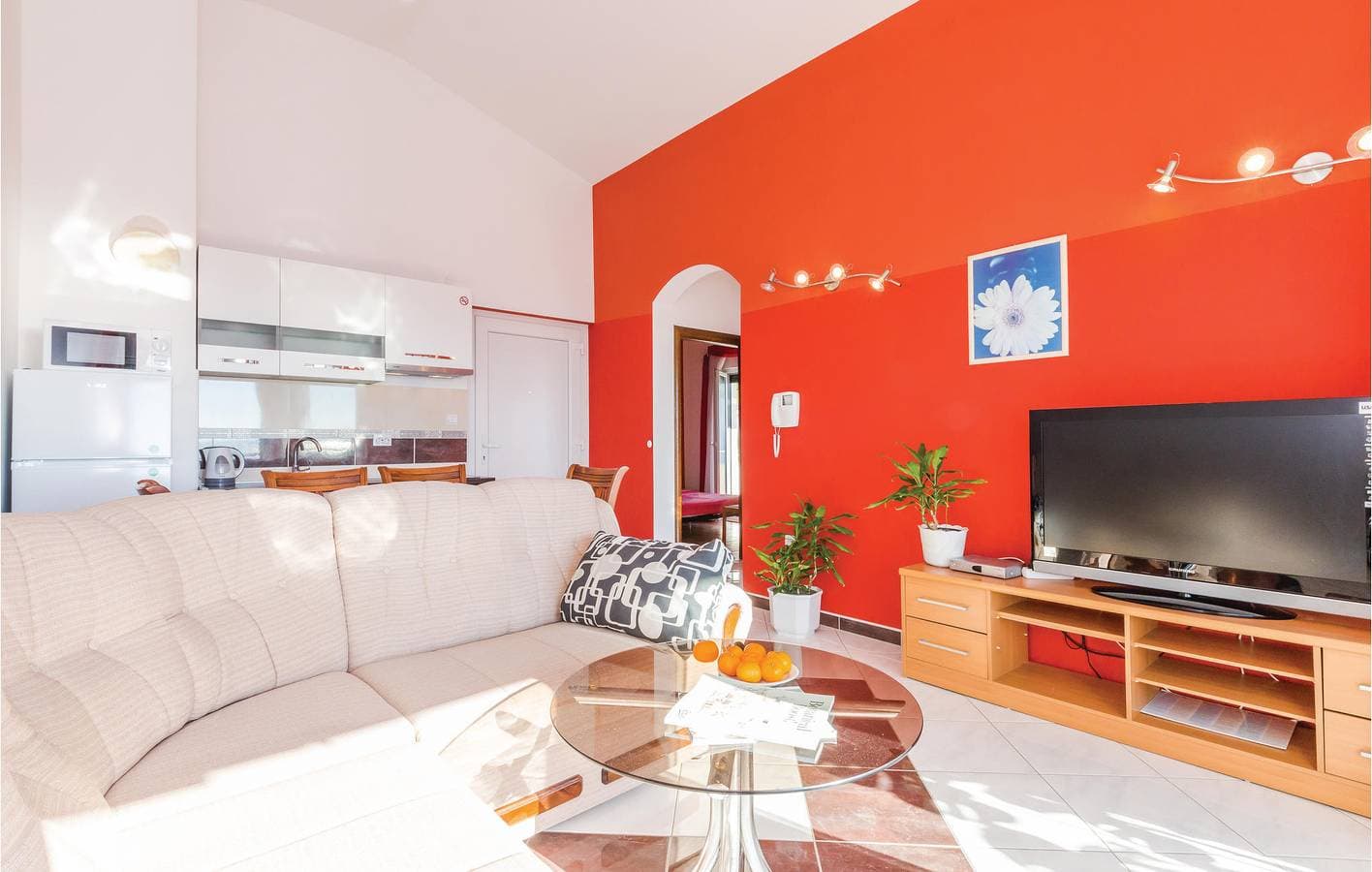 Foto 7 von 22: Ferienwohnung mit Meerblick in Makarska: WLAN, Terrasse, in Strand- und Stadtzentrumsnähe