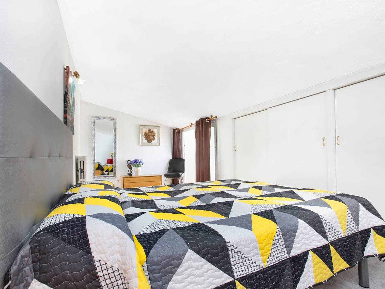 Foto 9 von 22: Dachgeschoss-Wohnung mit Terrasse und Parkplatz in Calella de Palafrugell