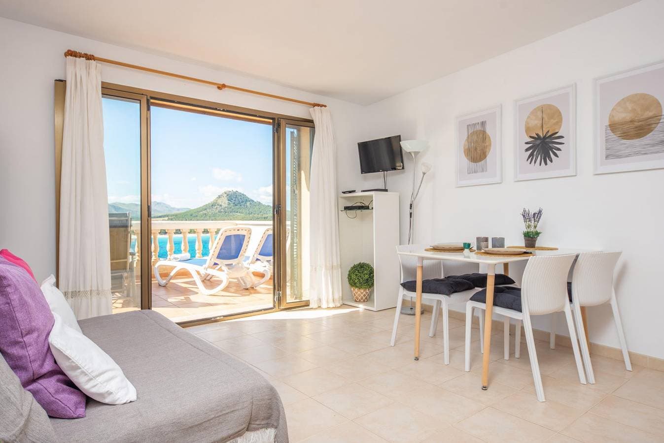 Foto 9 von 29: Perleta - Fantastisches Penthouse mit Meerblick, Pool und kostenloses WLAN