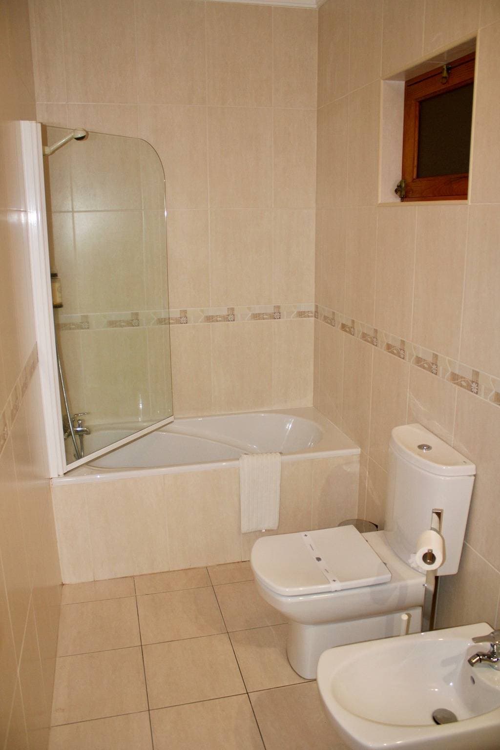 Foto 9 von 59: Doppelzimmer 3 mit eigenem Bad