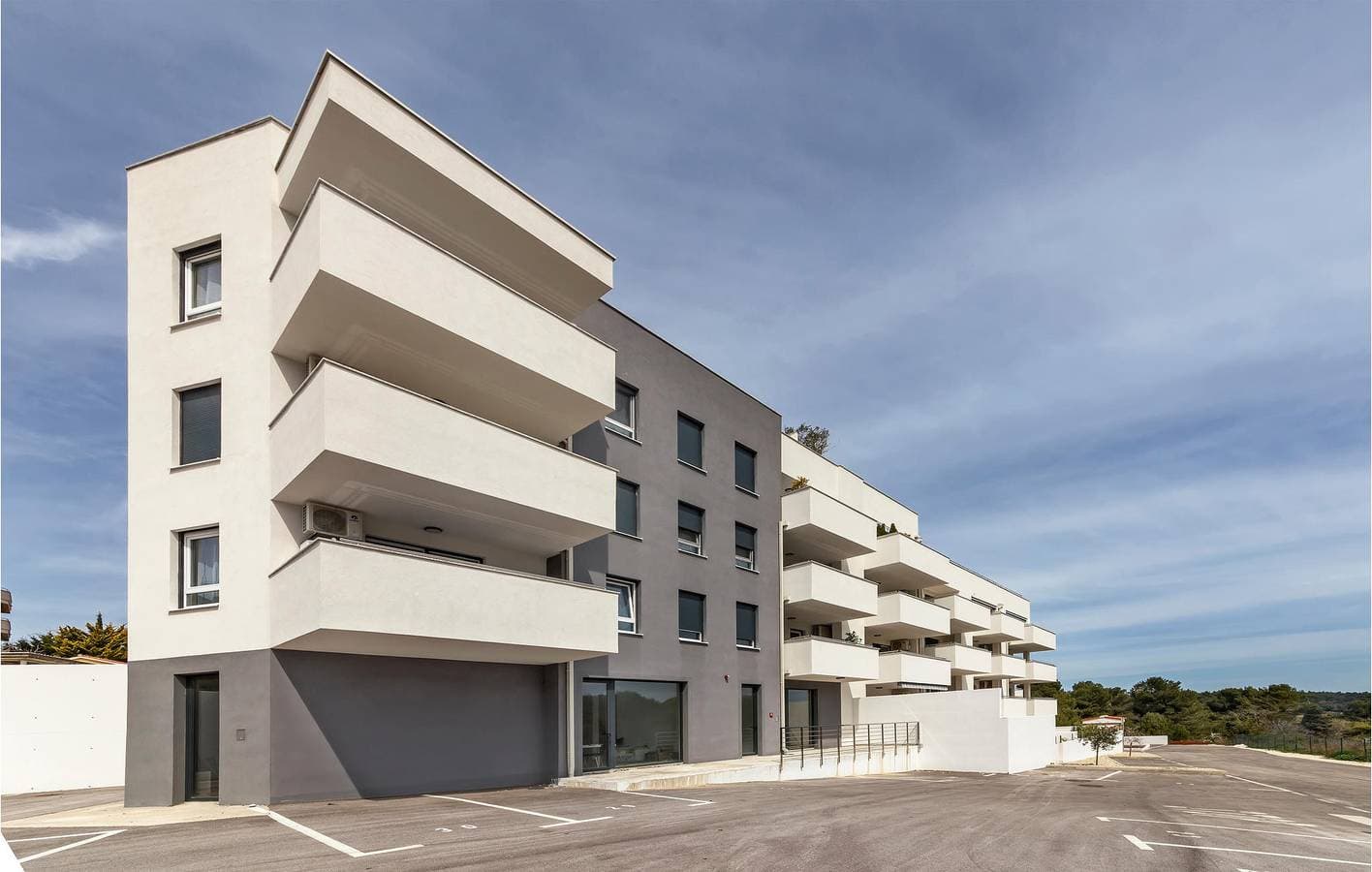 Foto 5 von 29: Gemütliche 1-Zimmer-Wohnung mit Terrasse, 1000 m vom Strand Bijela entfernt