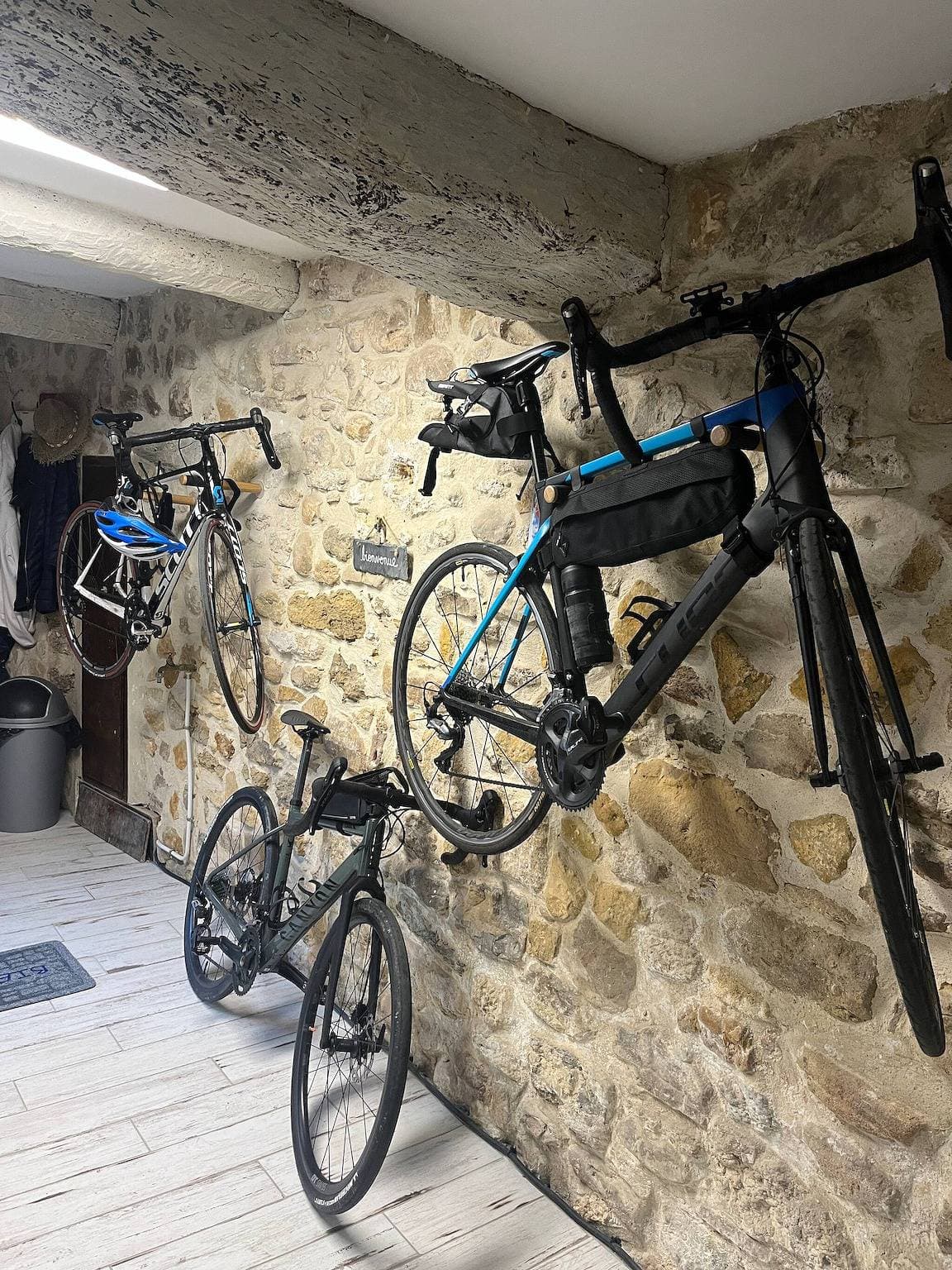 Foto 10 von 36: Musette du Ventoux, Studio für 3