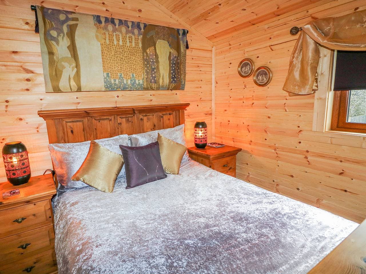 Foto 13 von 24: Lodge für 5 Personen mit Garten
