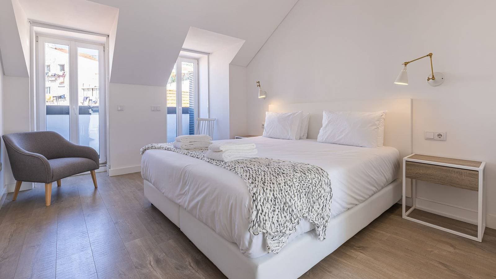 Foto 4 von 32: Garcia 28 | Apartment 4A by LovelyStay