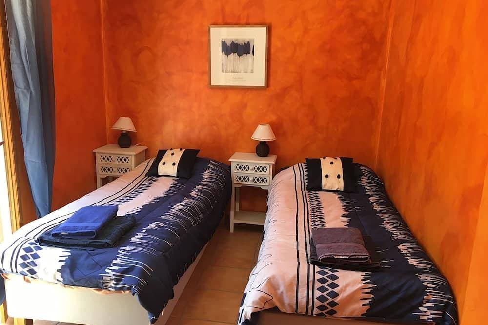 Foto 4 von 25: Eine ganze Villa für sich • Privatpool • Strand 7 Min. zu Fuß • nahe St.-Tropez